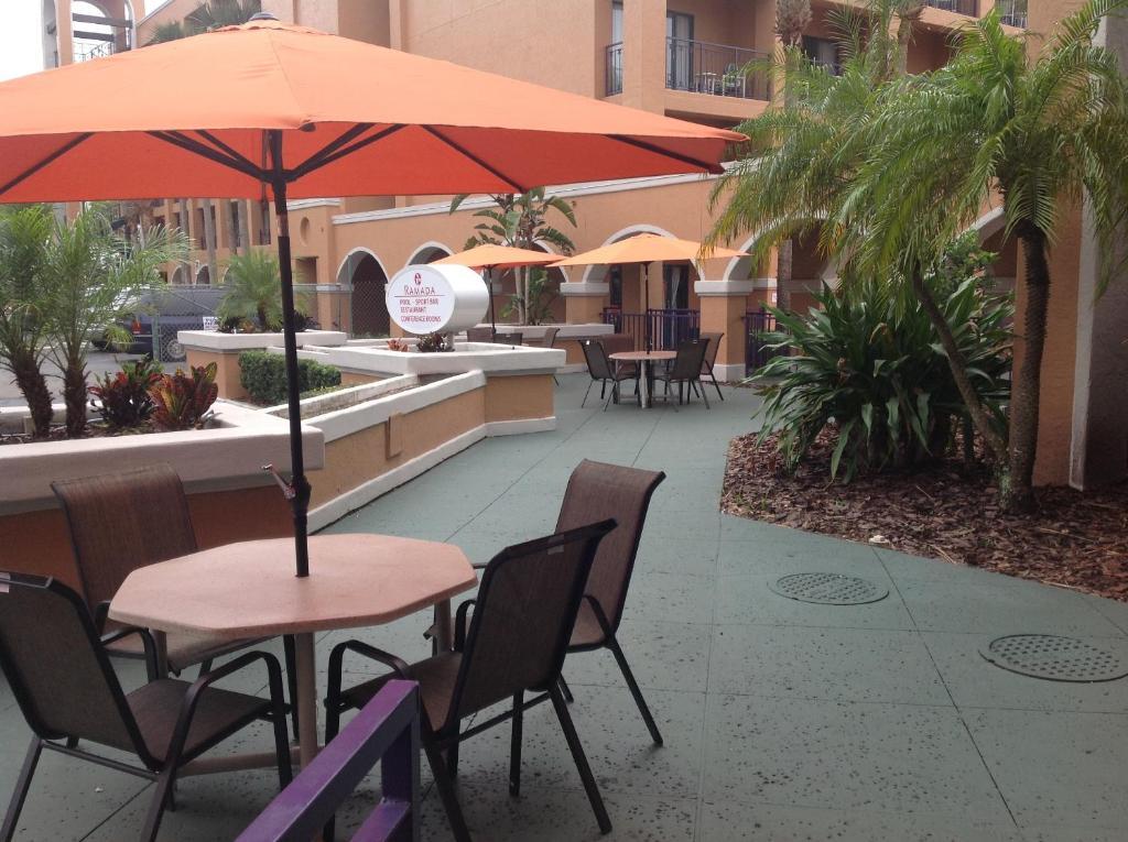 Ramada By Wyndham Kissimmee Downtown Hotel Exterior foto